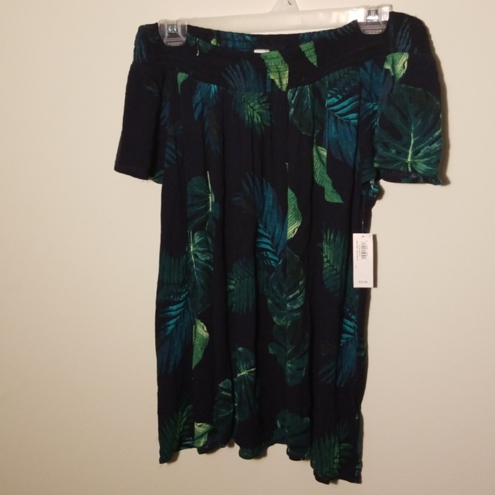 Old Navy top